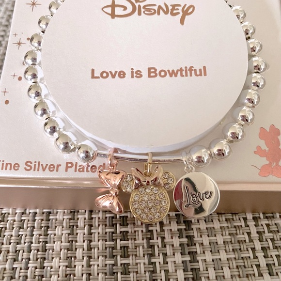 BRAND NEW Disney fine silver plated stretchy bracelet ❤️ Box included ❤️ - Picture 4 of 4